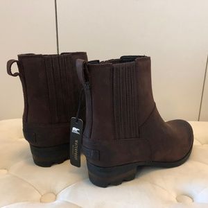 Sorel Lolla Chelsea Brown Waterproof Ankle Boots